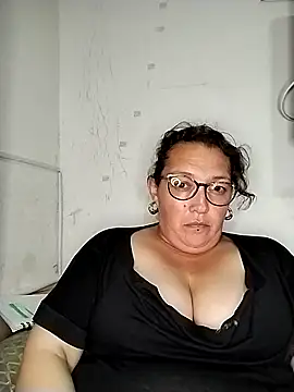 _Saraqueen Chat XXX live