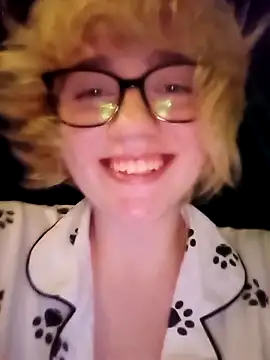 mcjbgfhgjhiiilllufjyf live XXX chat