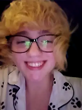 mcjbgfhgjhiiilllufjyf Adlı Modelin Web Kamerası Şovu