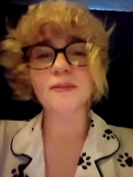 mcjbgfhgjhiiilllufjyf's Webcam Show