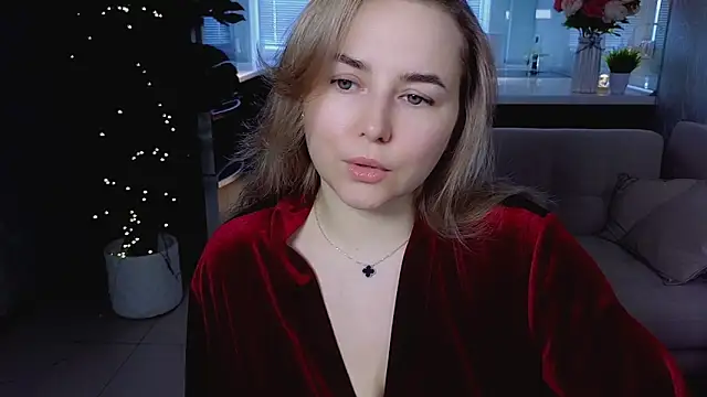 Mira_Mermayd Adlı Modelin Canlı XXX Sohbeti