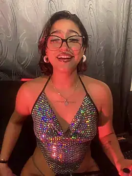 LilithMonette 现场XXX聊天