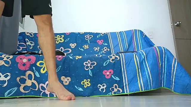 XXX chat uživo modela Party_Straight