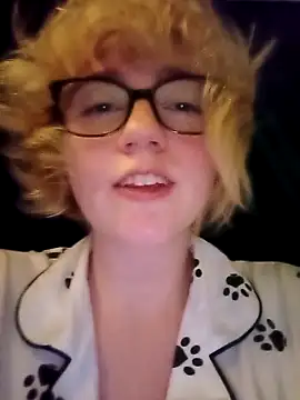 mcjbgfhgjhiiilllufjyf: вебкам-шоу