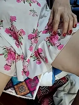 HotsexyNaughtysweetbabyのライブXXXチャット