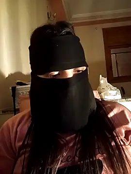 LONA-_- Adlı Modelin Canlı XXX Sohbeti