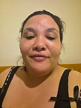 Curvy-Nthabi_X's Webcam Show