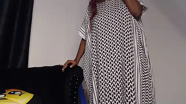 CurvyGlass: онлайн-секс-чат