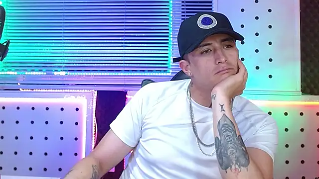 Chat XXX ao vivo de Godofcumxxx