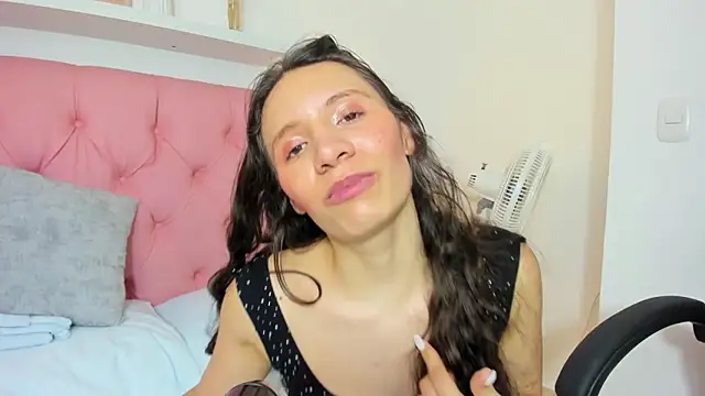 valeryn__rosse's Live XXX Chat