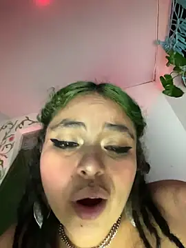 PrincessLauren420 即時 XXX 聊天