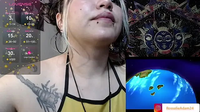 RossalieAdam24 即時 XXX 聊天