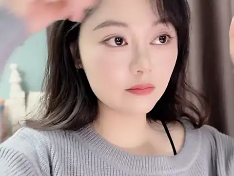 sarah111 – Live XXX-chat