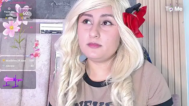 Hazumi_Tsu Chat XXX in diretta