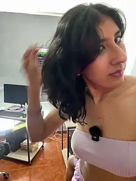 Pokazy przed kamerką – Violet_rousse7