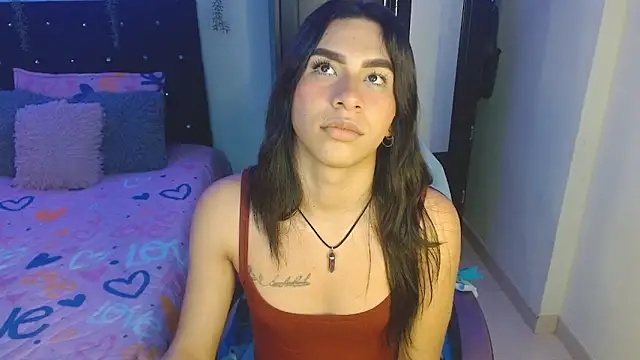 Show modela Lyaa_Cute na web-kameri