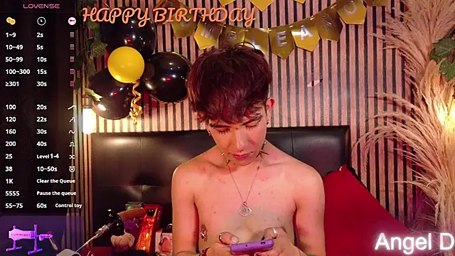 Czat XXX na żywo – Angeldust19