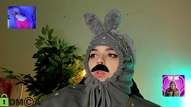 Mia_R0ss Adlı Modelin Canlı XXX Sohbeti