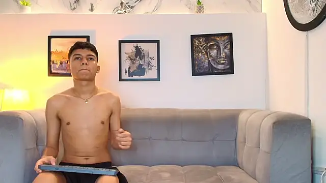 COUPLES_BOYS: απευθείας συνομιλία ΧΧΧ