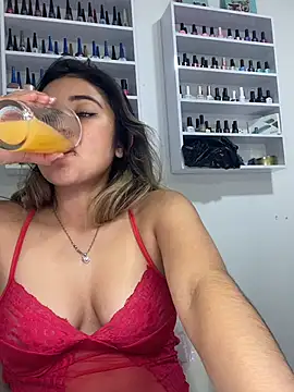 sweetlove- Live XXX Chat