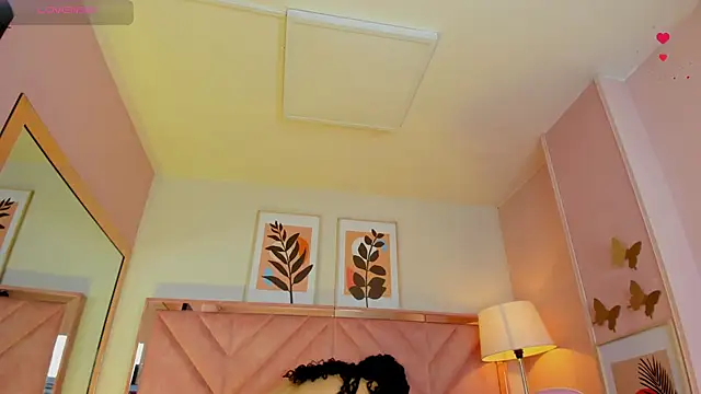 Chatroom XXX en direct de DemiJones_