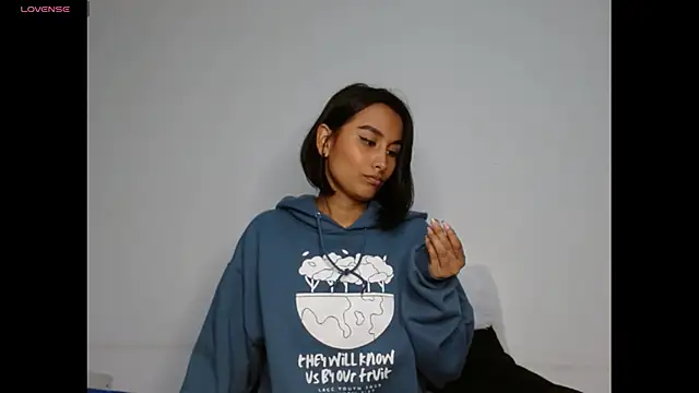 Gia_Lee: онлайн-секс-чат