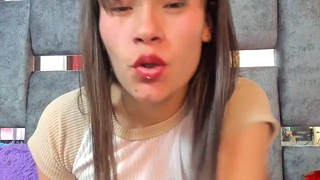 YUMEKO555: онлайн-секс-чат