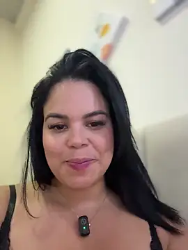 AliceStarshine Adlı Modelin Canlı XXX Sohbeti