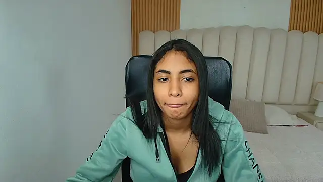 XXX chat uživo modela shaneelle