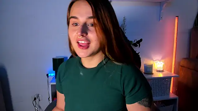 Chat +18 de evy_orange1 ao vivo