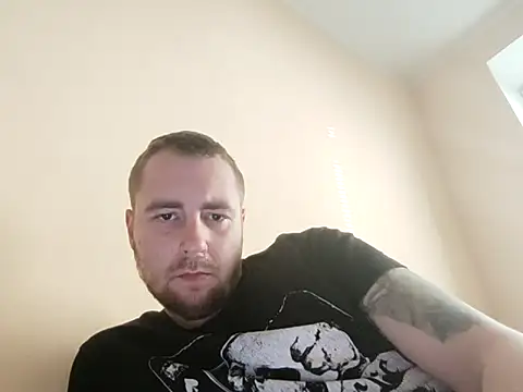 Vladyslav30 现场XXX聊天