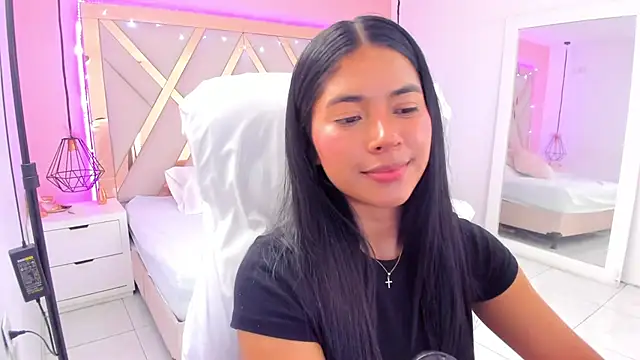 แชท XXX สดของ samantaa_shy