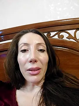 แชท XXX สดของ HellaryTourent