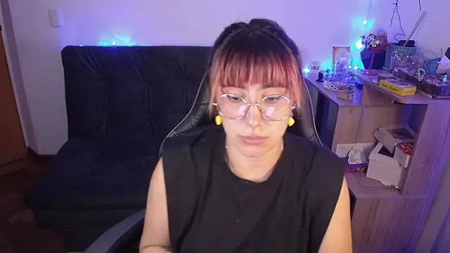 Miacatsito3 即時 XXX 聊天