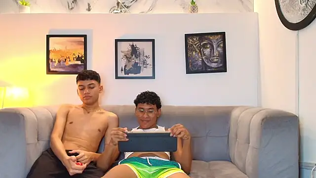 COUPLES_BOYS 现场XXX聊天