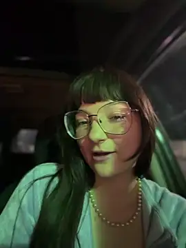 urpuppymoon Adlı Modelin Canlı XXX Sohbeti