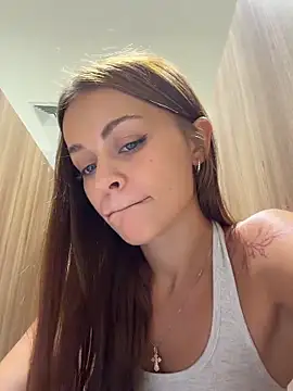 AngelinaTeller Adlı Modelin Canlı XXX Sohbeti