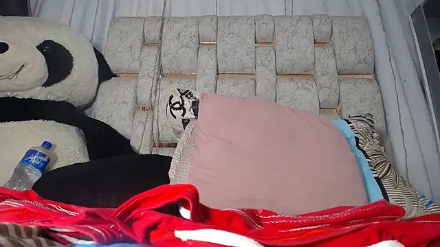 KEYRA-MILLER- élő XXX-chatje