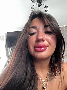 RuslanaXXのライブXXXチャット