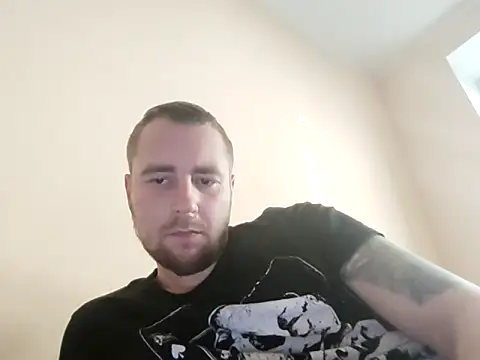 Chatroom XXX en direct de Vladyslav30