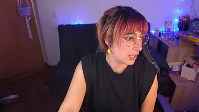 Онлайн чат XXX Miacatsito3