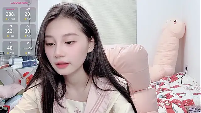 lris-Beauty's Live XXX Chat