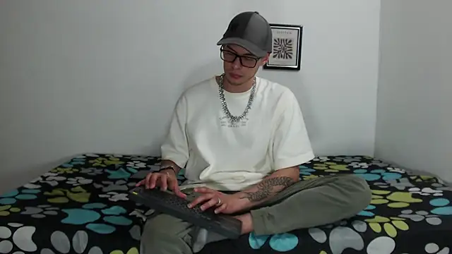 Chatroom XXX en direct de Vlad__night