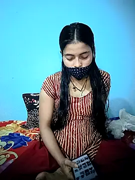 18_year_old_girl élő XXX-chatje