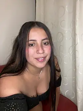 blush_bloom Chat XXX in diretta