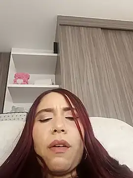 LavaGirl07のライブXXXチャット