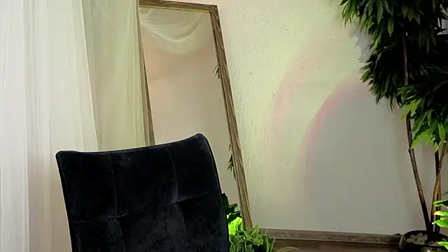 Онлайн чат XXX _M1ra_