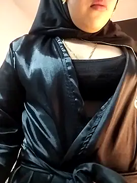 ElinaaxのライブXXXチャット