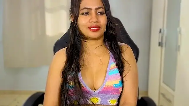 FannyXhot élő XXX-chatje