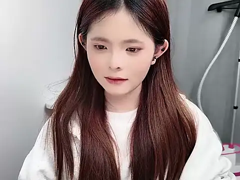 cherry-_-cherry's Live XXX Chat